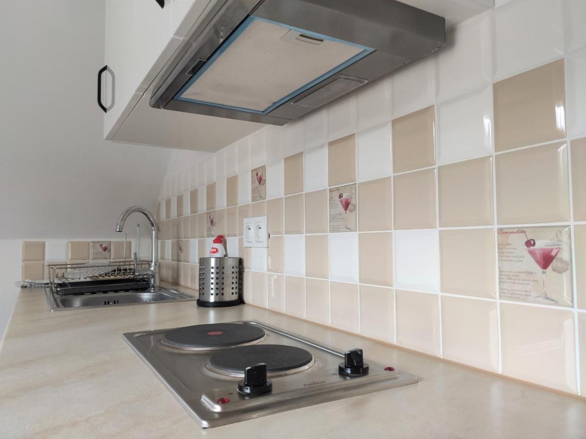 Bursztynowe Wczasy Sasino Apartment Ngoại thất bức ảnh